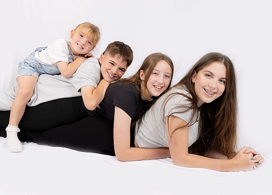Children and Family Group Sessions (HOME OR OUTDOOR)